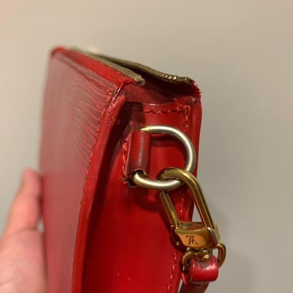 LV Pochette Accessoires Red Epi  Bag - Picture 2 of 11